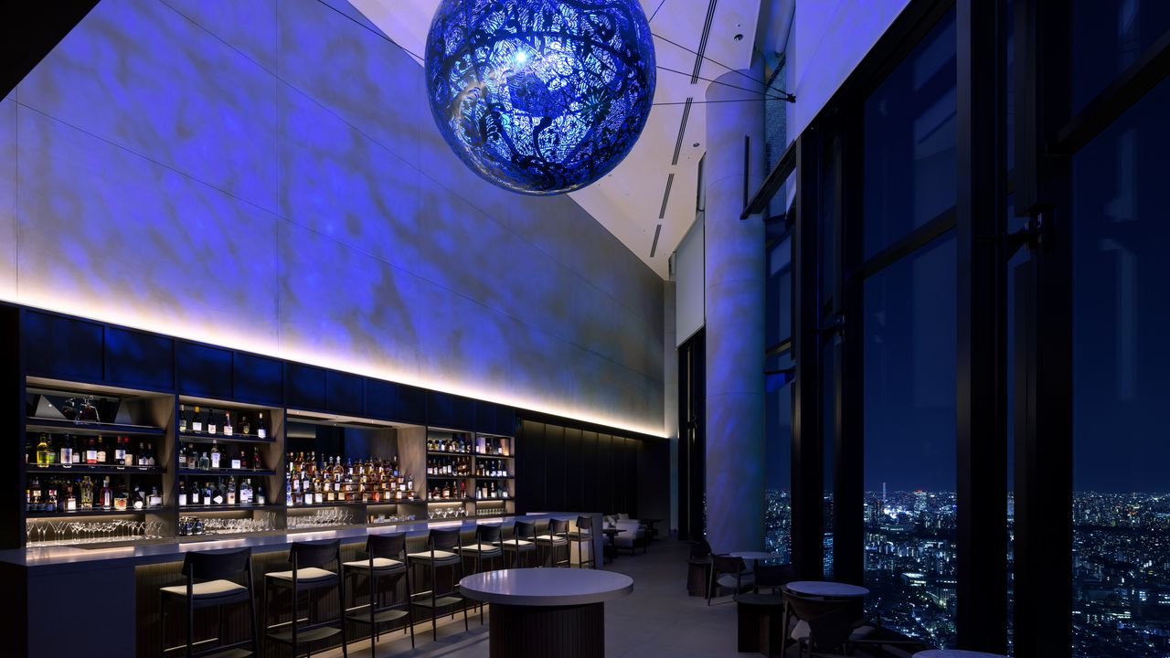 Shinjuku Luxury Hotels: Staying at Bellustar Tokyo