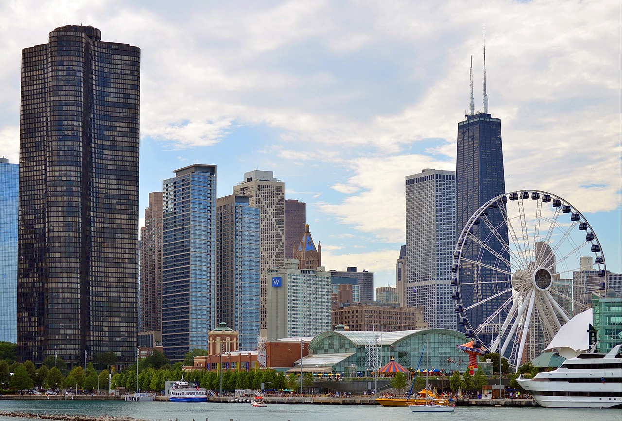 The Centennial Wheel at Navy Pier lit up against the night sky