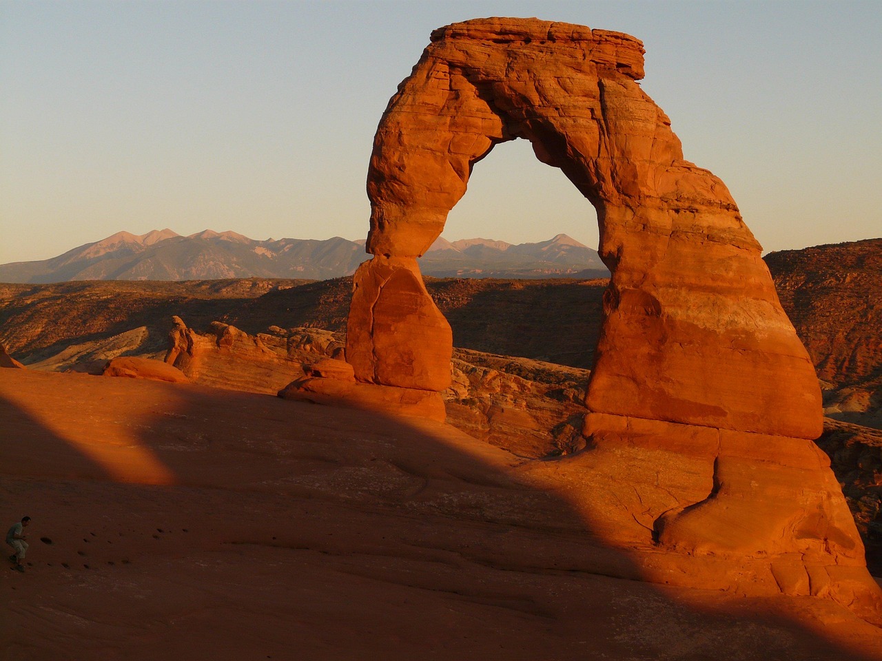 The iconic orange sandstone Delicate Arch in Arches National Park.