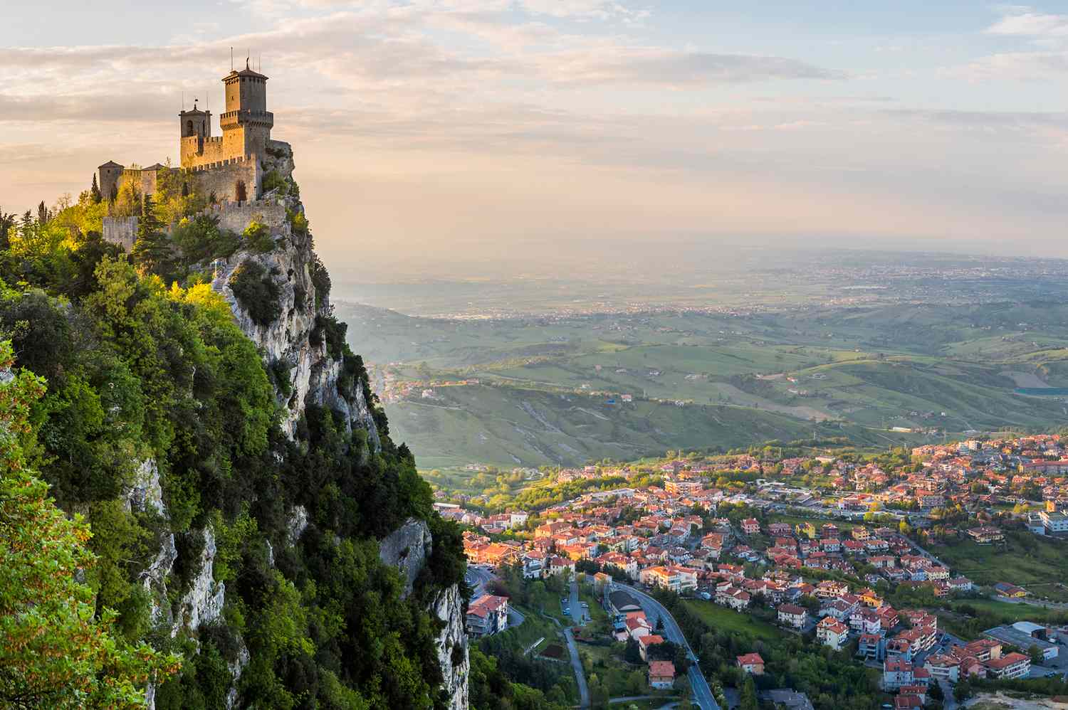 Top 10 Safest Country in the World for Solo Travel 2026