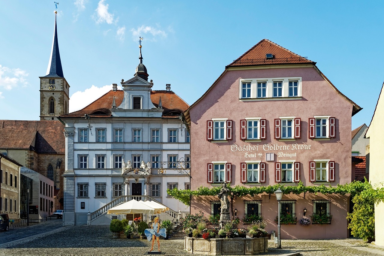 The white flowing curves of the Heydar Aliyev Centre designed by Zaha Hadid